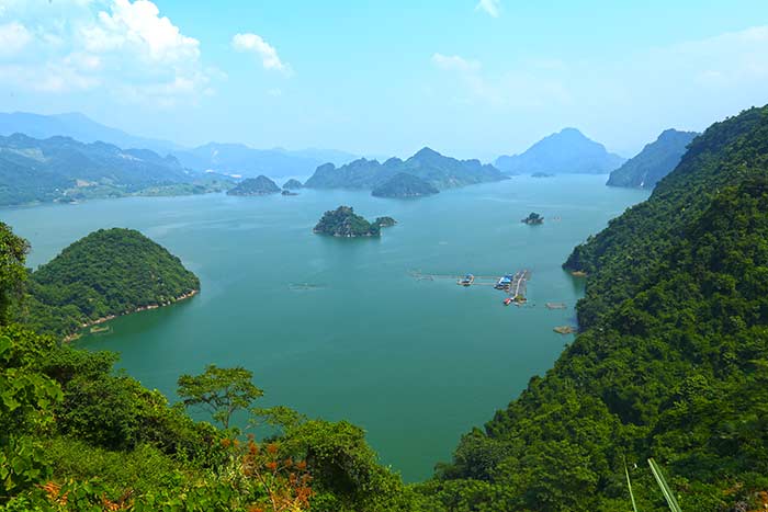 top things to do in mai chau and surrounding hoa binh lake